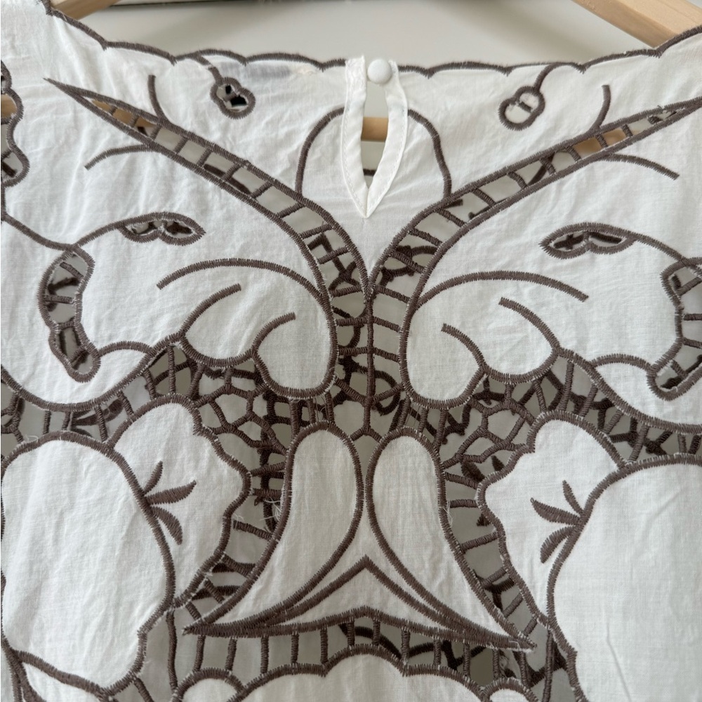 Anthropologie Harlyn Cut-Out Embroidery Top. Size M. - Picture 4 of 5